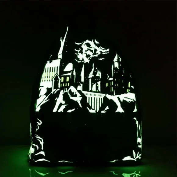 EXCLLUSIVE Loungefly Harry Potter Glow in the Dark Battle of Hogwarts Lenticular - Picture 12 of 12